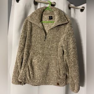 Small Sherpa pullover.